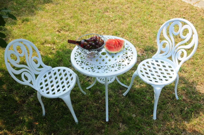 SH&G Penrhyn Cast Aluminium Bistro Set - White
