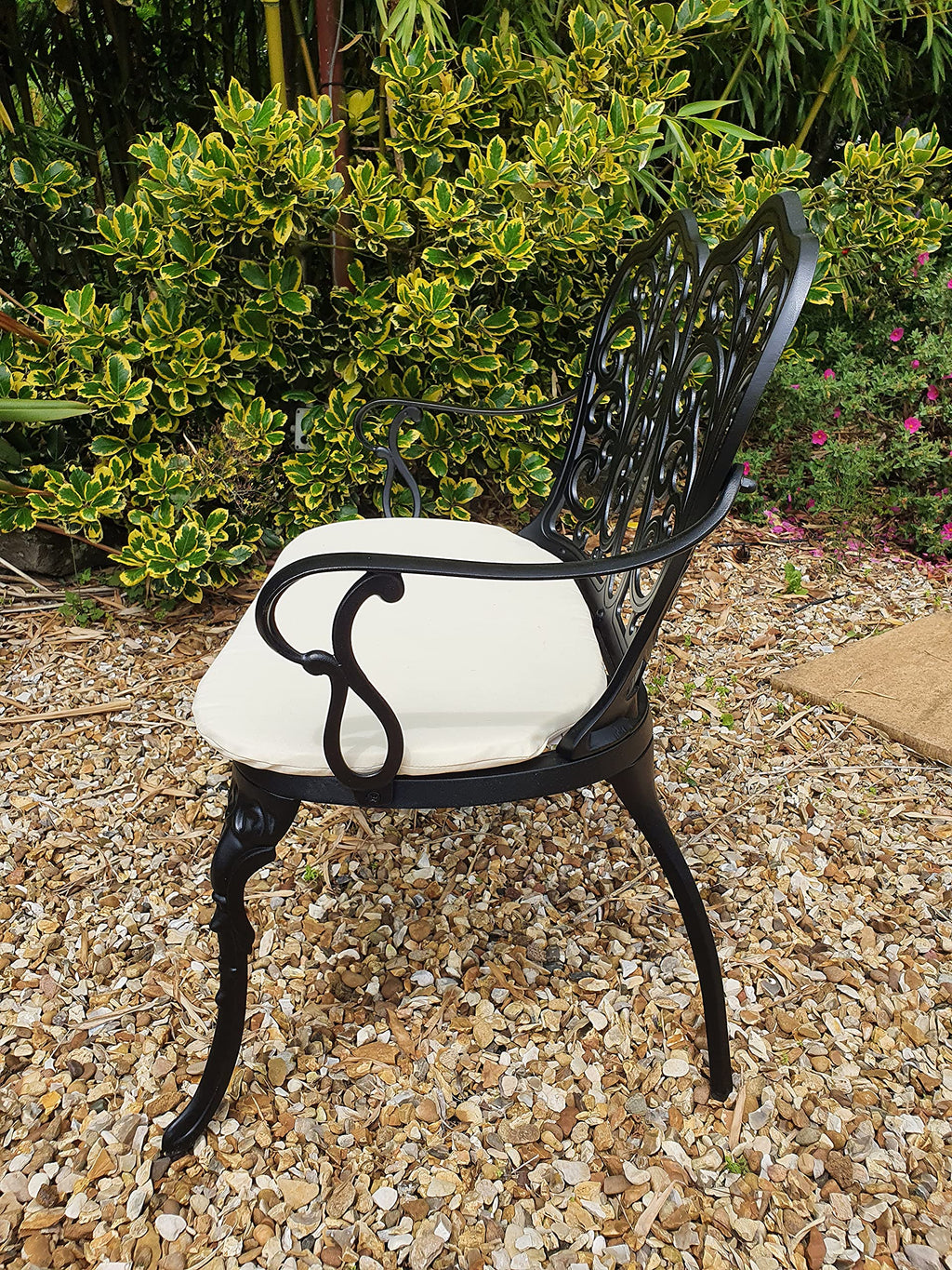 SH&G Cast Aluminium Love Seat Bench - Black