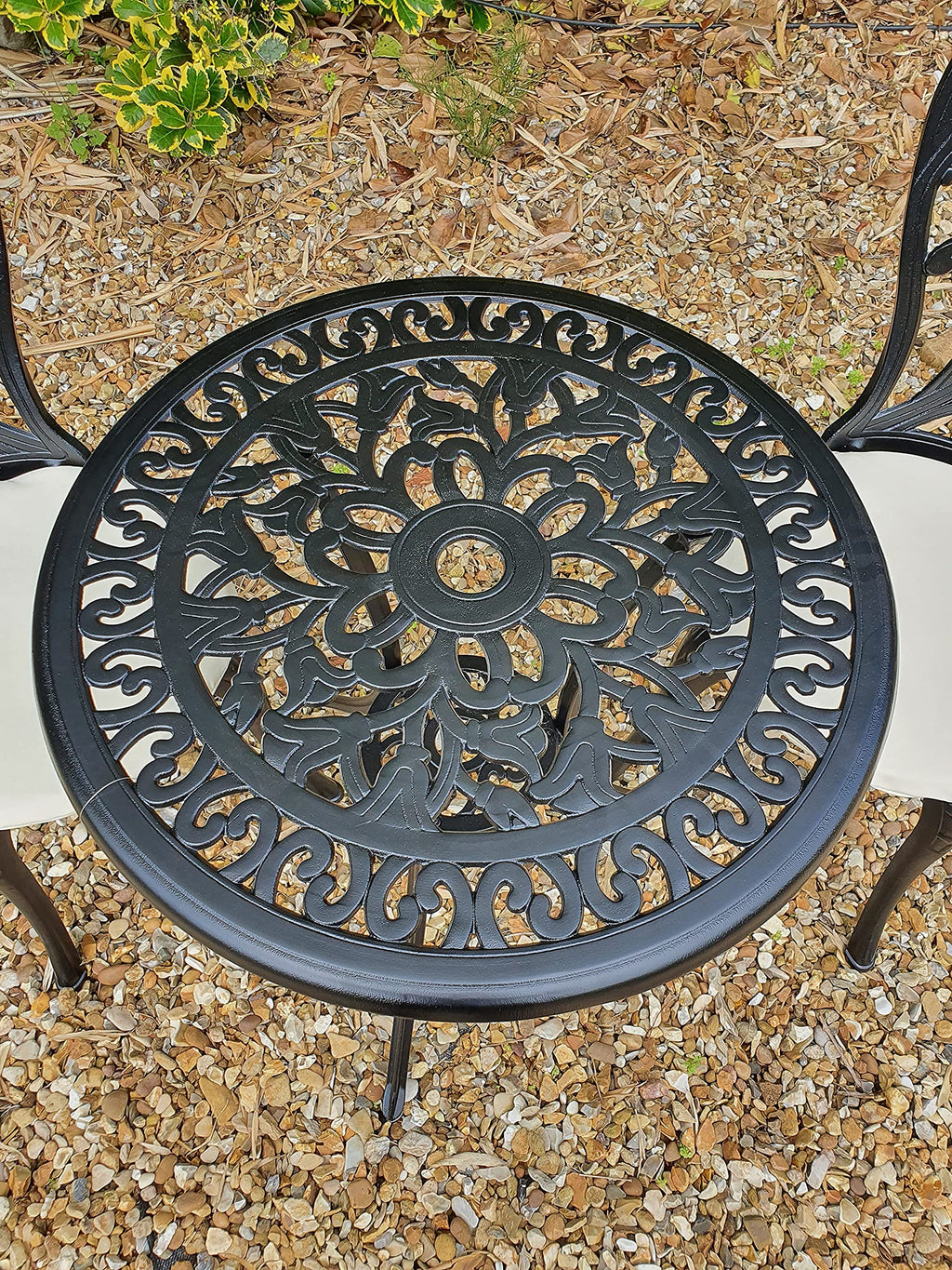 SH&G Scotney Cast Aluminium Bistro Set - Black