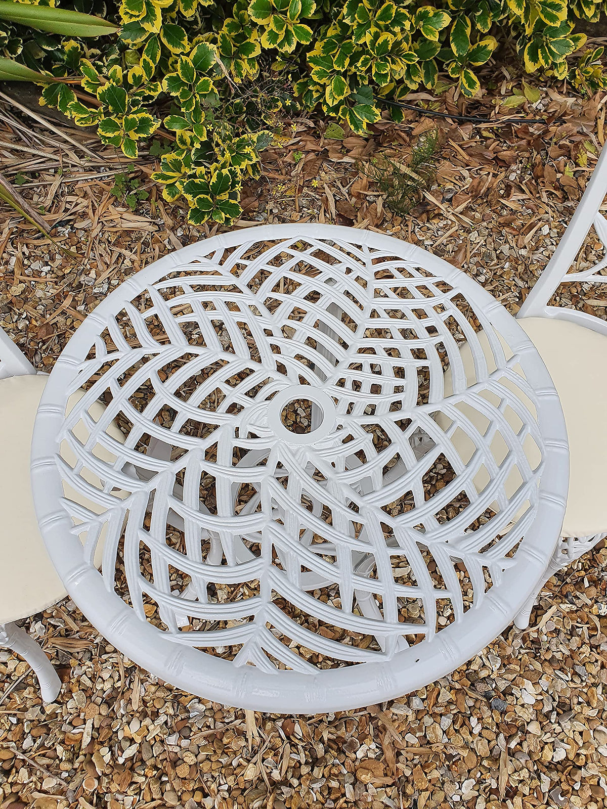 SH&G Hembury Cast Aluminium Bistro Set - White
