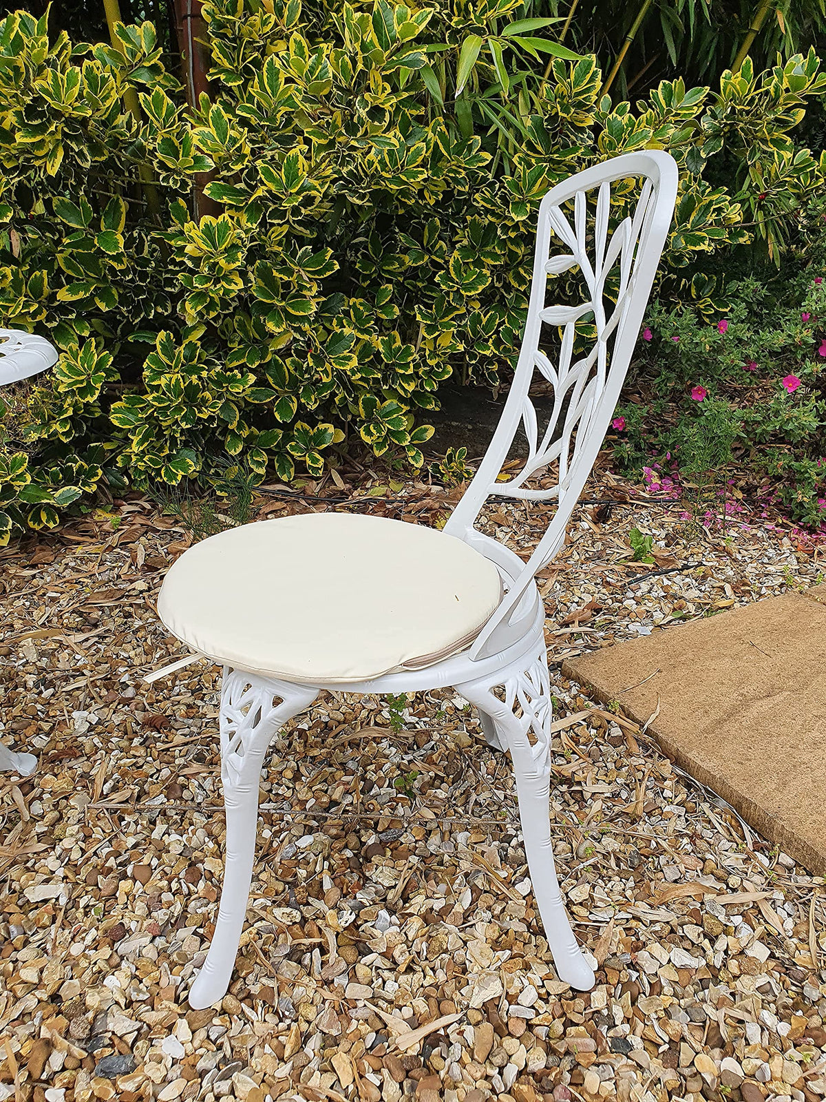 SH&G Hembury Cast Aluminium Bistro Set - White