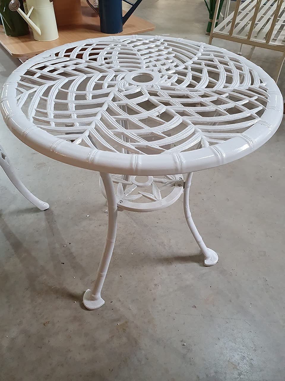 SH&G Hembury Cast Aluminium Bistro Set - White