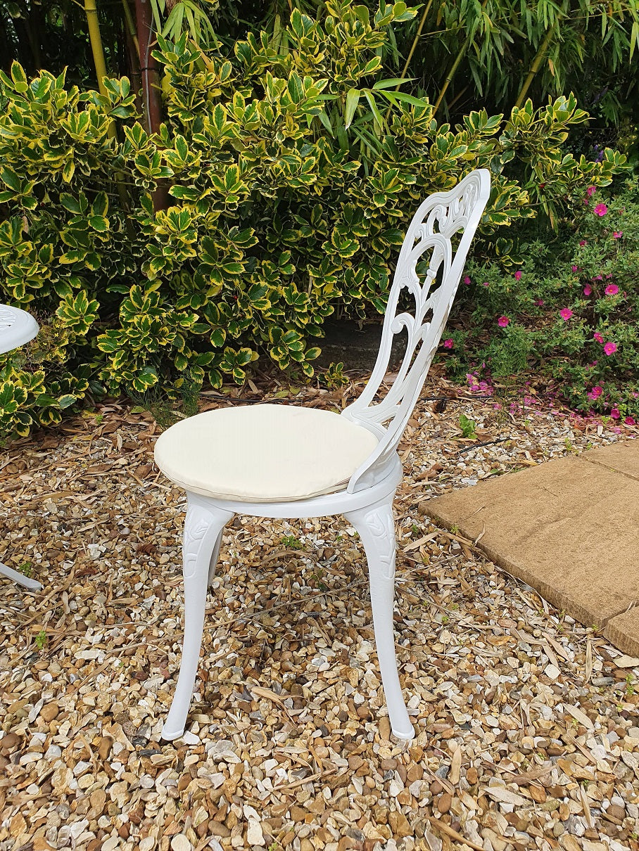 SH&G Scotney Cast Aluminium Bistro Set - White