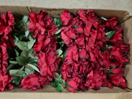 24 French Roses Dark Red 71cm